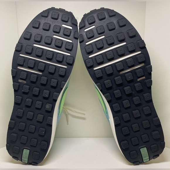 Nike Waffle One Aqua - Picture 8 of 11